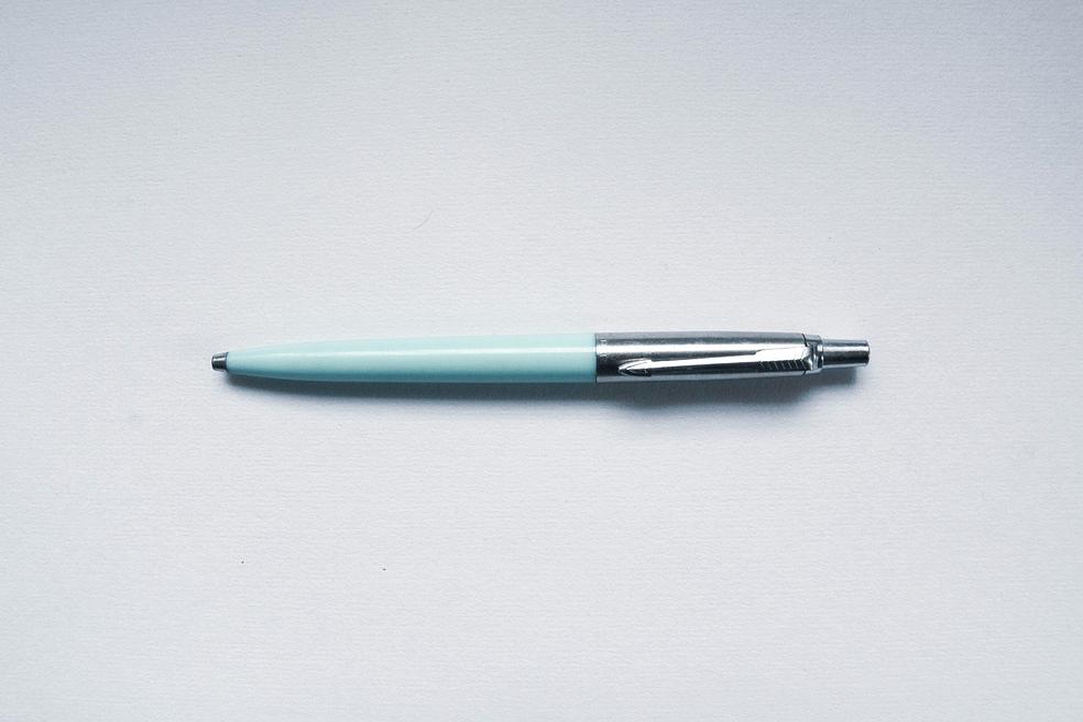 Aineistopohjainen kirjoittaminen by Ida Keränen